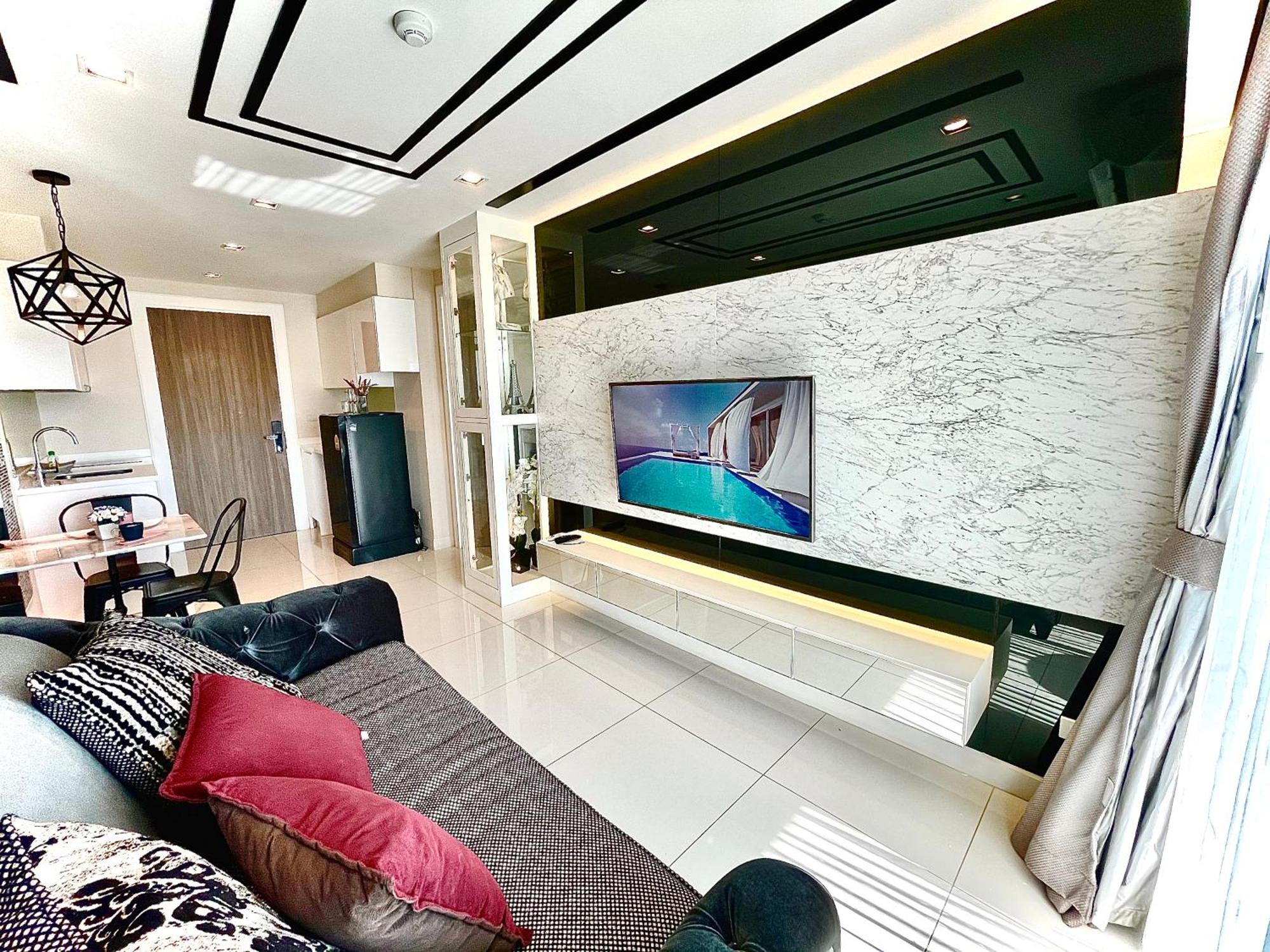 Deamber Bangsare Pattaya Apartment Bang Sare Exterior photo